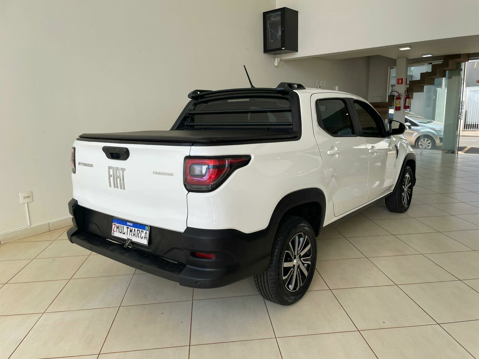 Imagem do veículo  FIAT STRADA FREEDOM CD 1.3